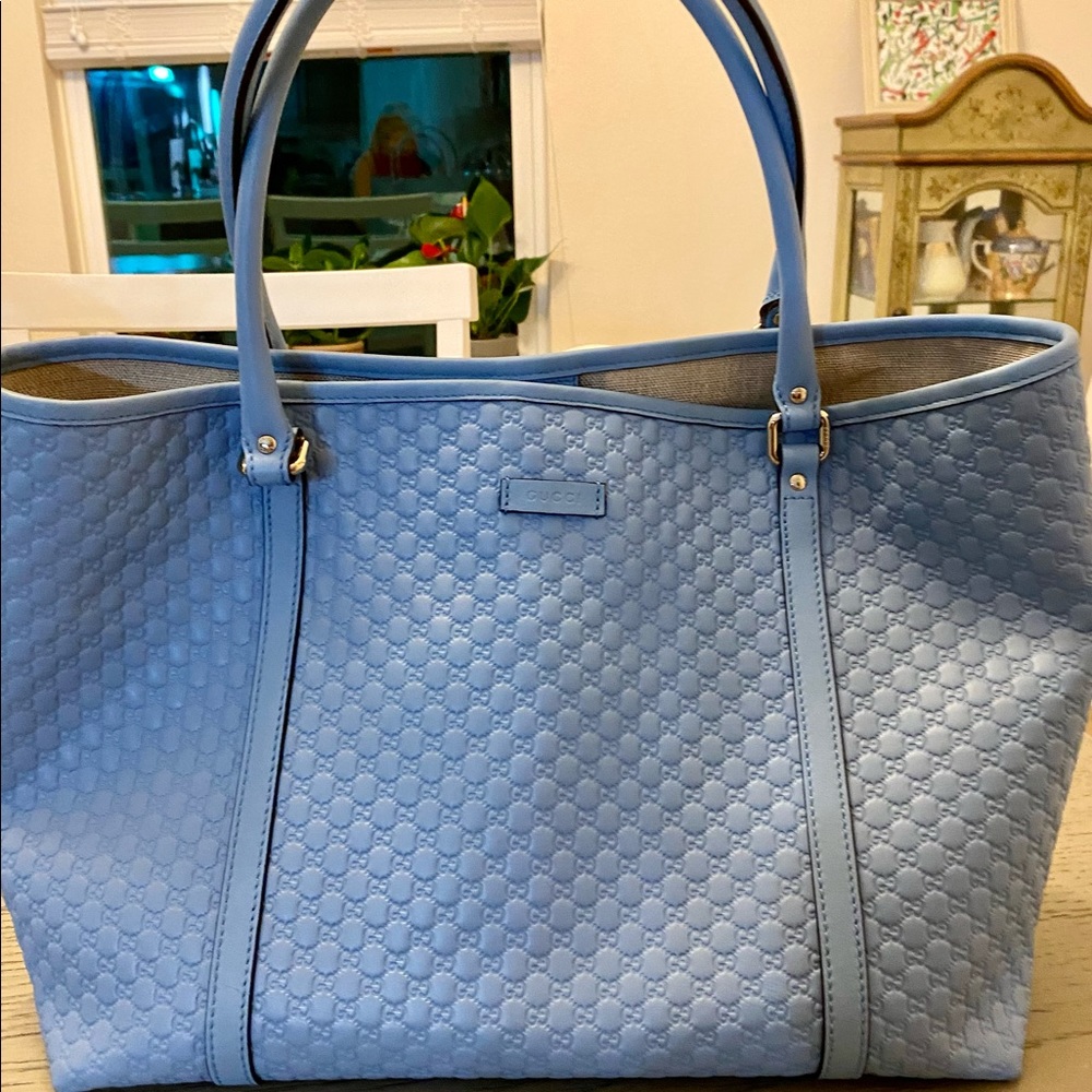 Gucci tote  bag in blue/gray only use three times!